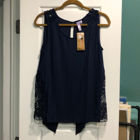 Francesca's Collections Tops - Francesca’s navy lace top size M NWT